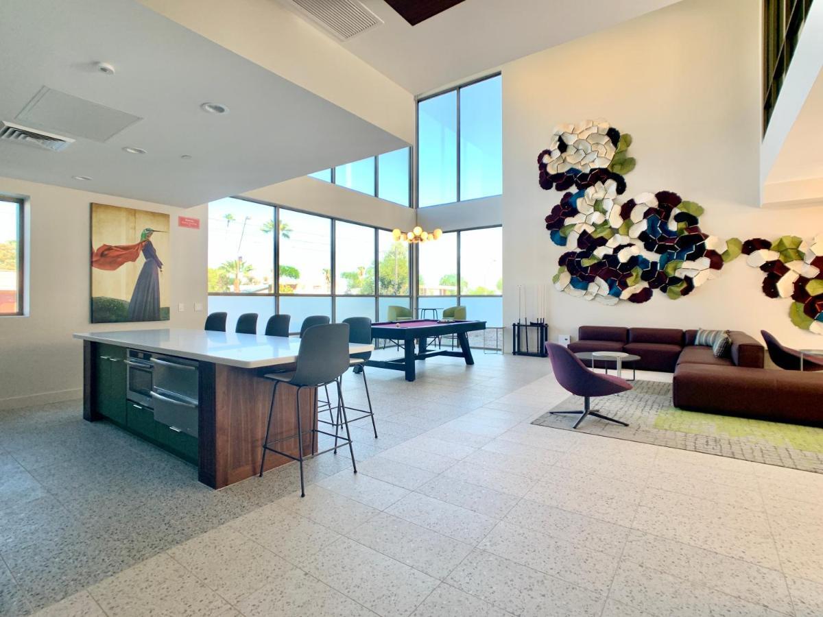 Kasa Phoenix Aparthotel